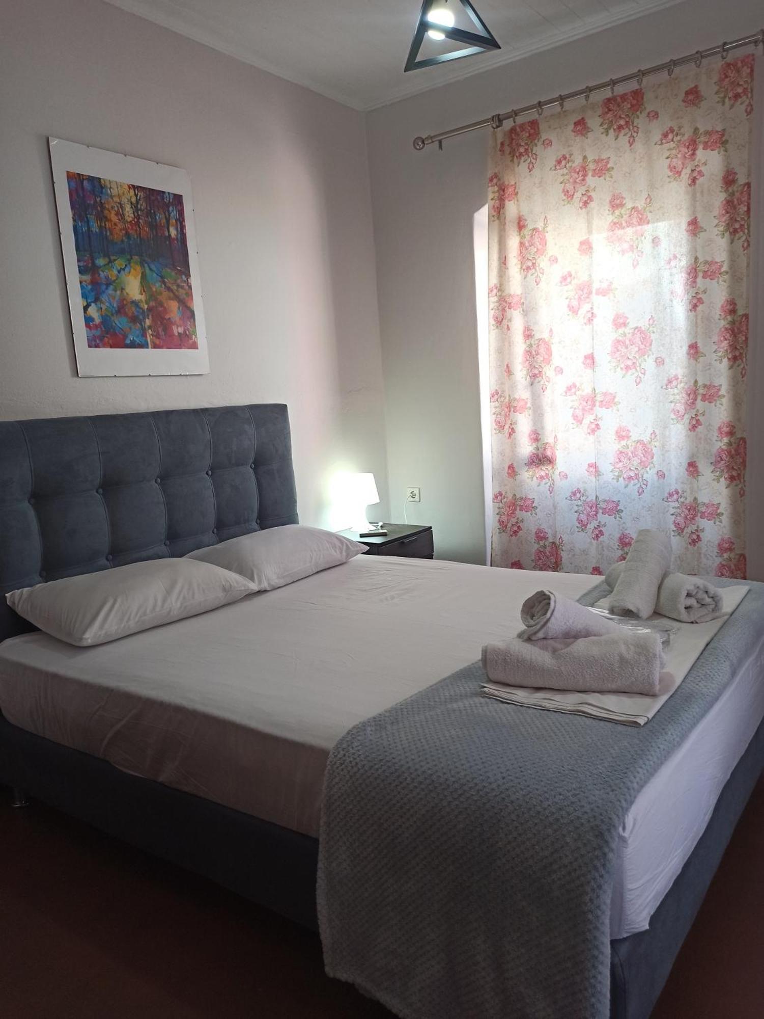 Poseidon Apartment *