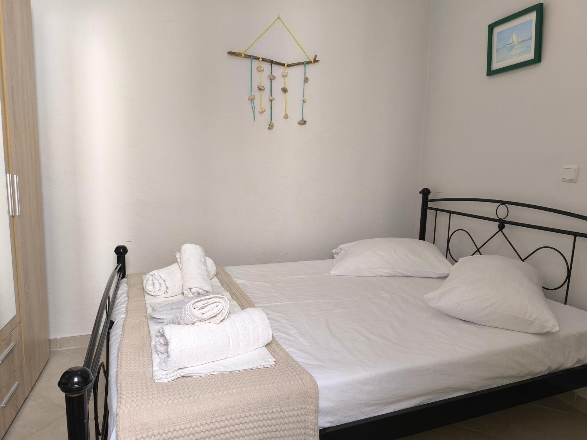 Poseidon Apartment *